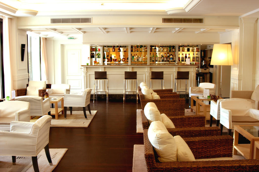 Hotel Napoleon Μεντόν Εστιατόριο φωτογραφία